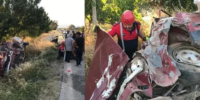 Çocukları dikkatini dağıttı, karşıdan gelen araçla kafa kafaya çarpıştı