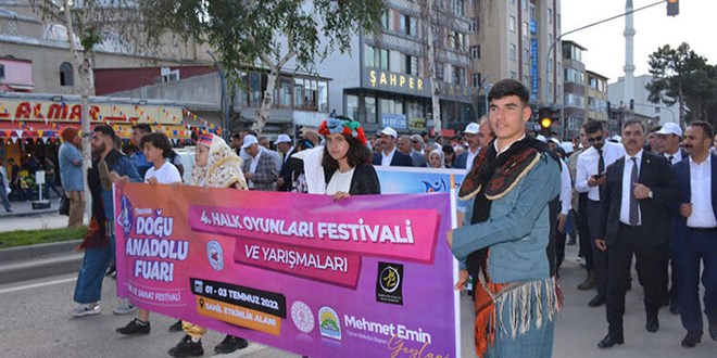 54'üncü Tatvan Doğu Anadolu Fuarı Kültür ve Sanat Festivali başladı