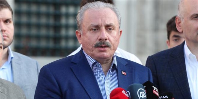 TBMM Başkanı Şentop, bayram namazını Ayasofya-i Kebir Camii'nde kıldı