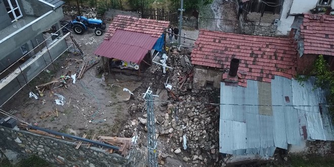Bilecik'te sele kapılan kadın hayatını kaybetti