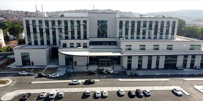 Sakarya'da ebe ve hemşire hasta yakını tarafından darbedildi