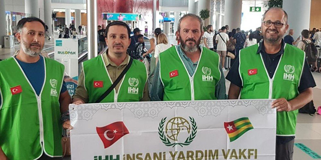 İHH Gönüllüleri Togo'da kaza geçirdi: 3 ölü, 2 yaralı