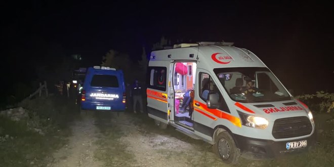 Karabük'te devrilen traktördeki 2 kişi öldü, 2 kişi yaralandı