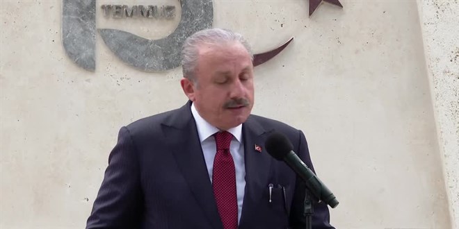 Şentop, TBMM'de 15 Temmuz Şehitler Anıtı'ndaki törende konuştu
