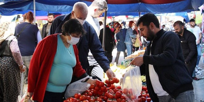 Patates, soğan, domates ve limon sofranın lüksü