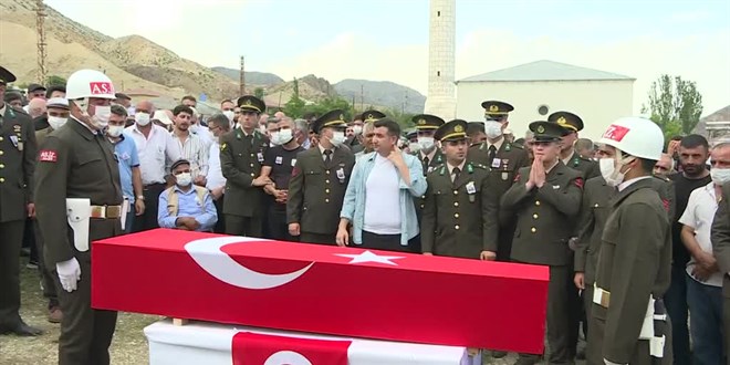 Şehit Piyade Uzman Çavuş Taşkın, Erzurum'da son yolculuğuna uğurlandı