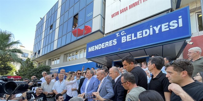 Menderes Belediye Başkan Vekilliğine, CHP'li meclis üyesi Erkan Özkan seçildi