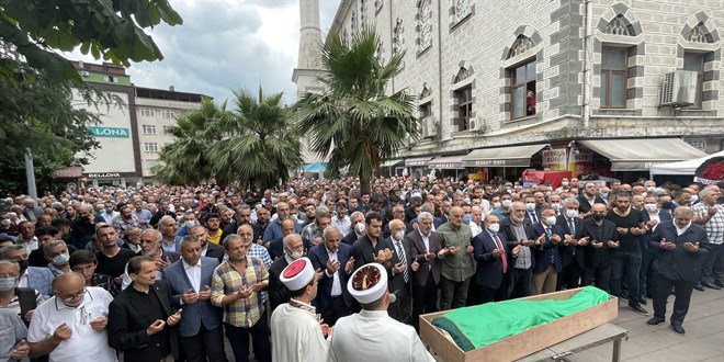 İçişleri Bakanı Soylu'nun kuzeninin cenazesi Trabzon'da defnedildi