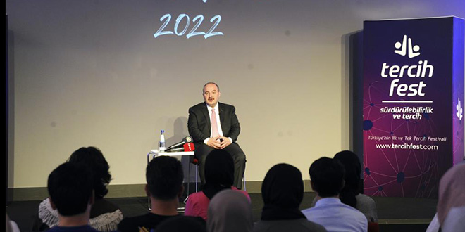 Bakan Varank'tan tercih yapacak öğrencilere tavsiye