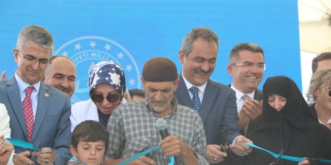 Bakan Özer: Bin 800 köyde 12 bin yavrumuzu anaokuluyla tanıştırdık