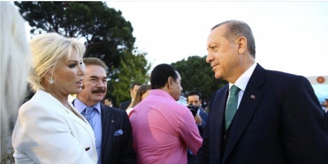 Erdoğan'dan Kovid-19'a yakalanan Ajda Pekkan'a geçmiş olsun telefonu