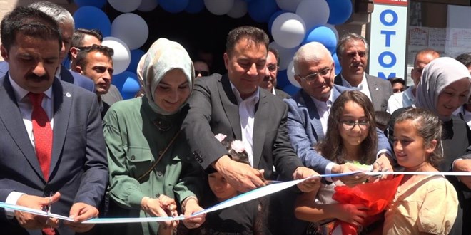 Vatandaştan Ali Babacan'a tepki: İslam'a saldıranlarla birliktesiniz