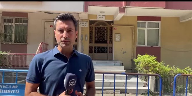Avcılar'da duvarlarında çatlaklar oluşan 2 bina tahliye edildi