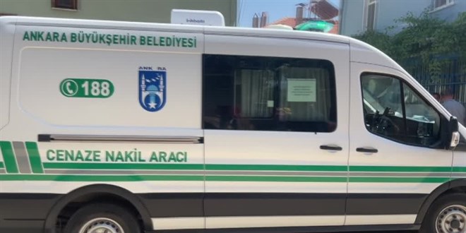 Lösemi nedeniyle yaşamını yitiren doktorun cenazesi Konya'da toprağa verildi