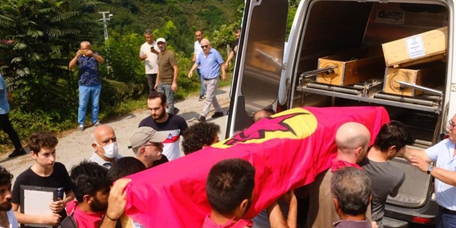 Mezarlıktaki gösteriye polis müdahale etti: 9 gözaltı