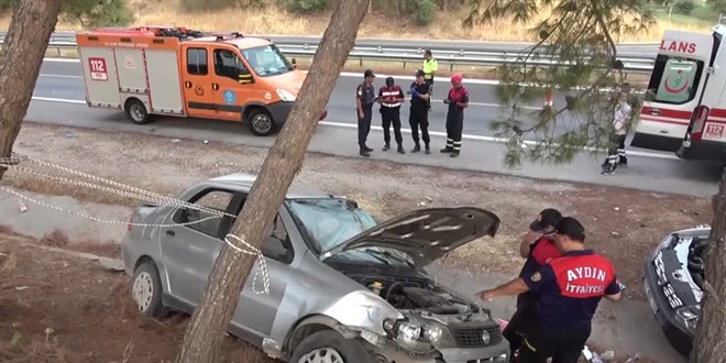 Aydın'daki trafik kazasında 2 kişi öldü, 4 kişi yaralandı