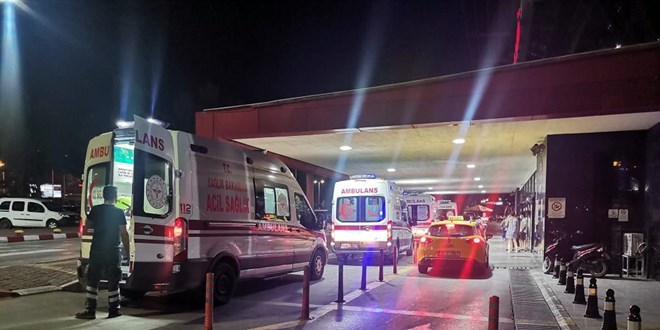 6 aylık hamile kadın oğlu tarafından 15 yerinden bıçaklandı