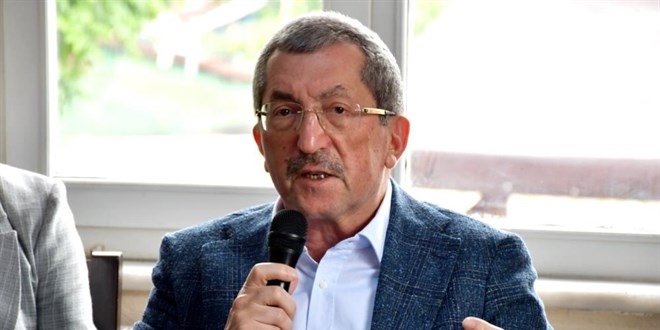Tebligat gönderen belediye başkanına hakaret ve tehditler savurdu