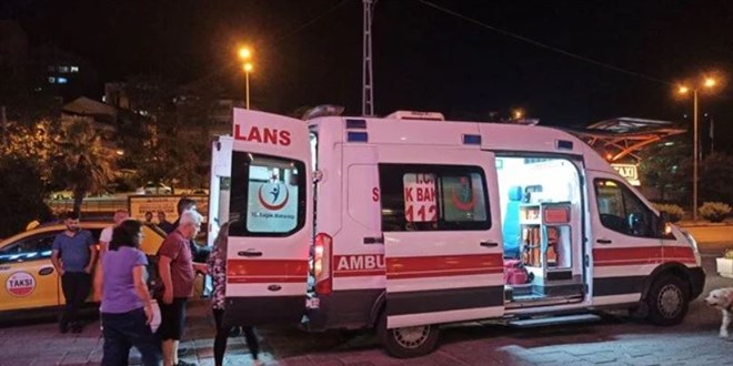 AVM'de 'park' kavgası: Güvenlik görevlisi öğretmeni bıçakladı