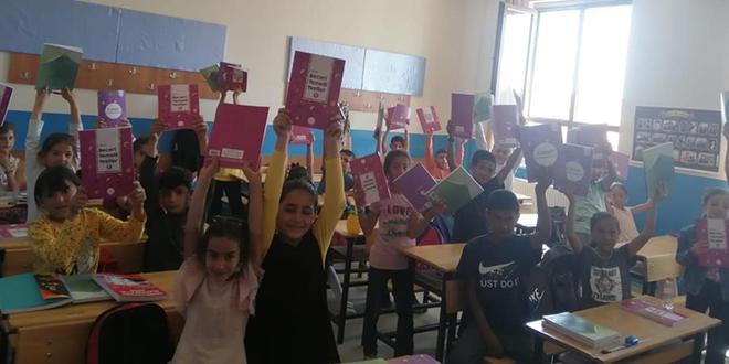 Milli eğitim müdüründen uyarı: Kaynak kitap talep edildiğini duyuyoruz