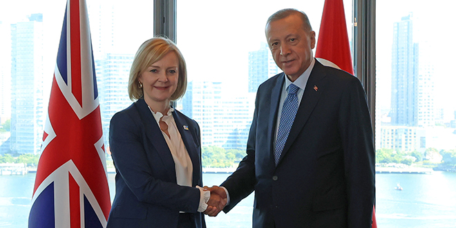 Cumhurbaşkanı Erdoğan İngiltere Başbakanı Truss'ı kabul etti