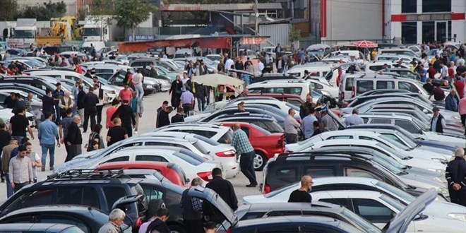 İkinci el oto pazarında daralma hızlandı