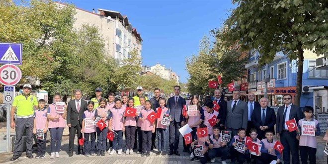 'Yayalara öncelik duruşu, hayata saygı duruşu' kampanyası İstanbul'da başlatıldı