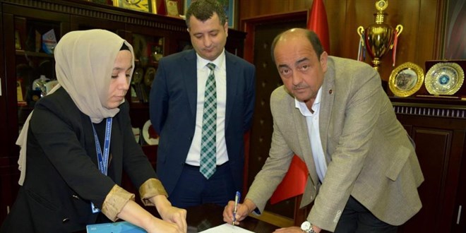 Belediye 67 çalışan için 14 bin TL'lik promosyon anlaşması imzaladı