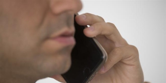 Türkiye'de cep telefonuyla 3 ayda 80,1 milyar dakika konuşuldu