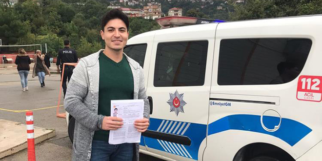KPSS'ye geç kalan 8 adayın imdadına polis yetişti
