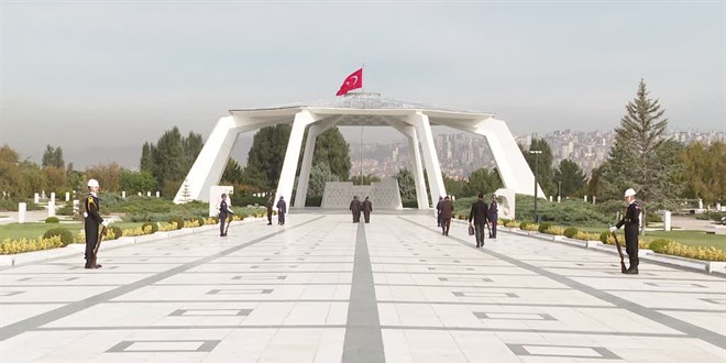 6. Cumhurbaşkanı Korutürk mezarı başında anıldı