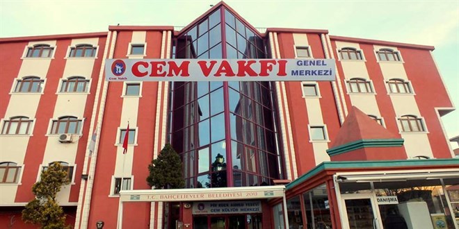 Cem Vakfı yöneticisi Esma Ersin görevinden alındığını duyurdu