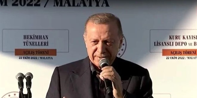 Cumhurbaşkanı Erdoğan'dan başörtüsü teklifinde referandum önerisi