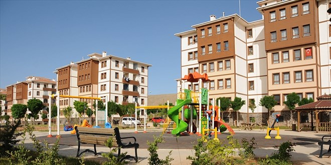 Eşi vefat eden sosyal yardım faydalanıcısı kadınlara konut projesi