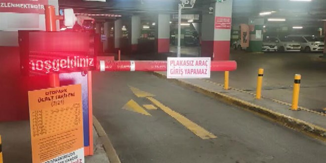 AVM'lerde bitmeyen tartışma: Otopark ücretli mi ücretsiz mi?