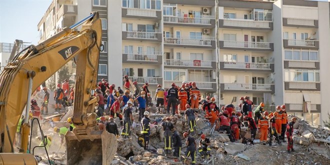 zmir'deki deprem yarglamalar tek tek sonulanyor