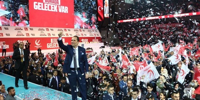 Fatih Erbakan Yeniden Refah Partisi Genel Başkanlığına bir kez daha seçildi
