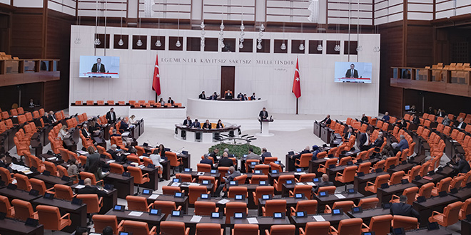Cemevleri düzenlemelerini de içeren teklifin 7 maddesi kabul edildi