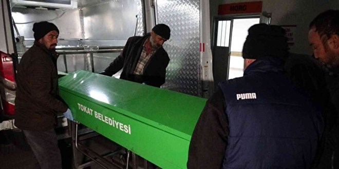 Tokat'ta 3 kişi tabanca ile vurulmuş halde ölü olarak bulundu