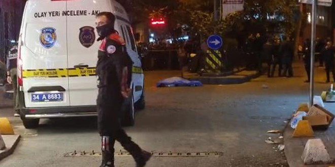 Beyoğlu'nda silahlı kavga: 1 ölü, 1 yaralı