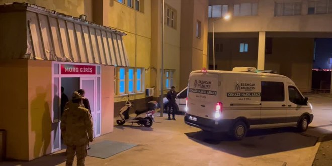 Erzincan'da boğazı kesilmiş bir kişi, evinin ahırında ölü bulundu