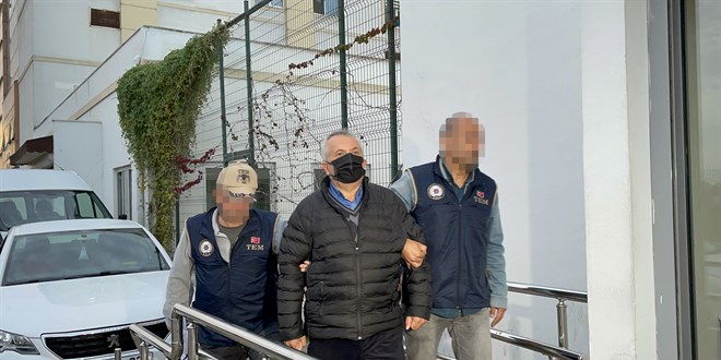 Adana merkezli 8 ilde FET soruturmasnda 75 gzalt karar