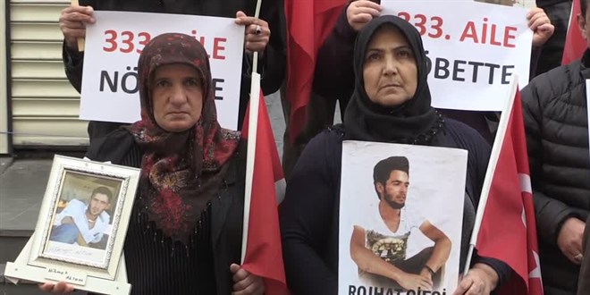 Diyarbakır annelerinin oturma eylemine bir aile daha katıldı