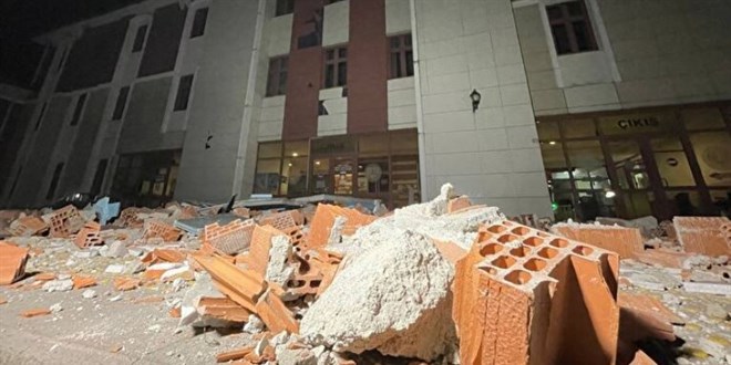Düzce Valisi Atay'dan depreme ilişkin açıklama
