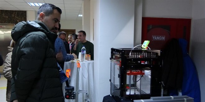 Öğretmenlerin büyük başarısı: 20 bin TL'lik 3 boyutlu yazıcıyı çok daha ucuza ürettiler