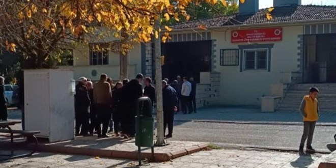 Kamyonetin çarptığı 10 yaşındaki çocuk öldü