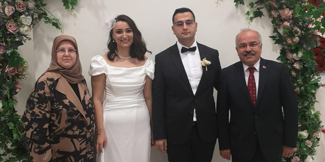 İki kaymakam hayatını birleştirdi