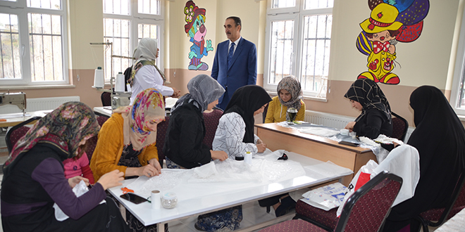 Kullanılmayan köy okulları yaşam merkezine dönüştürüldü