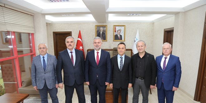 Gaziosmanpaşa Üniversitesi'nde rektörlük devir teslimi yapıldı