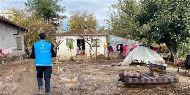 TDV'den sel felaketinin yaşandığı Antalya'ya yardım